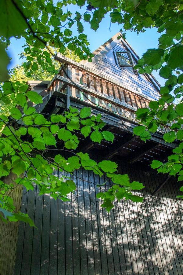 Boshuisje Durbuy Met Zwembad Op Het Park Exterior foto